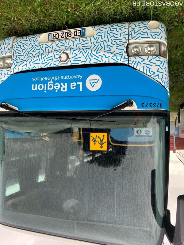 IVECO BUS CROSSWAY N°073373 - Bus scolaire: photos 1 IVECO BUS CROSSWAY N°073373 - Bus scolaire: photos 1