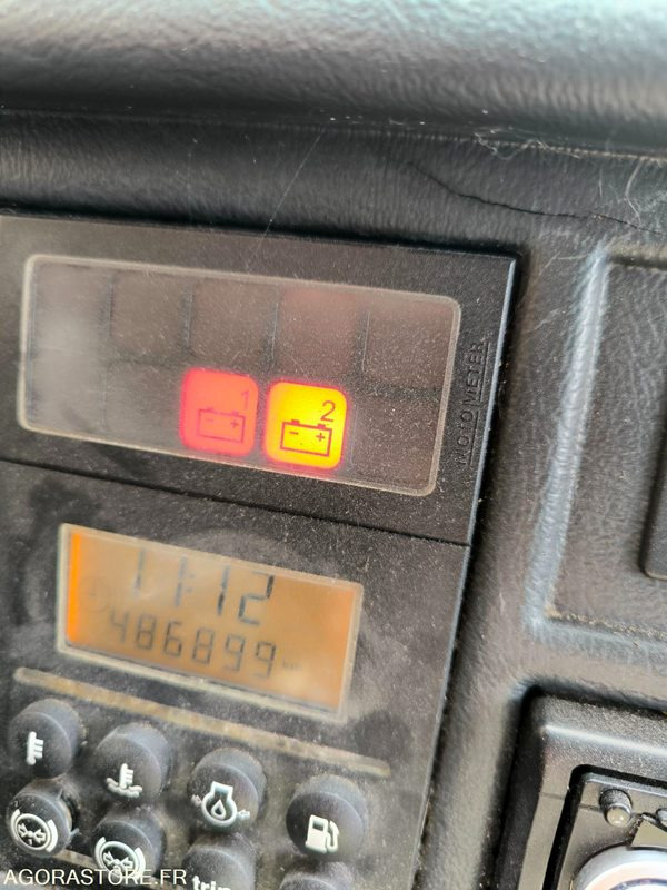 IVECO IRISBUS - 2005 - 486899km - 63 places - Bus scolaire: photos 5 IVECO IRISBUS - 2005 - 486899km - 63 places - Bus scolaire: photos 5