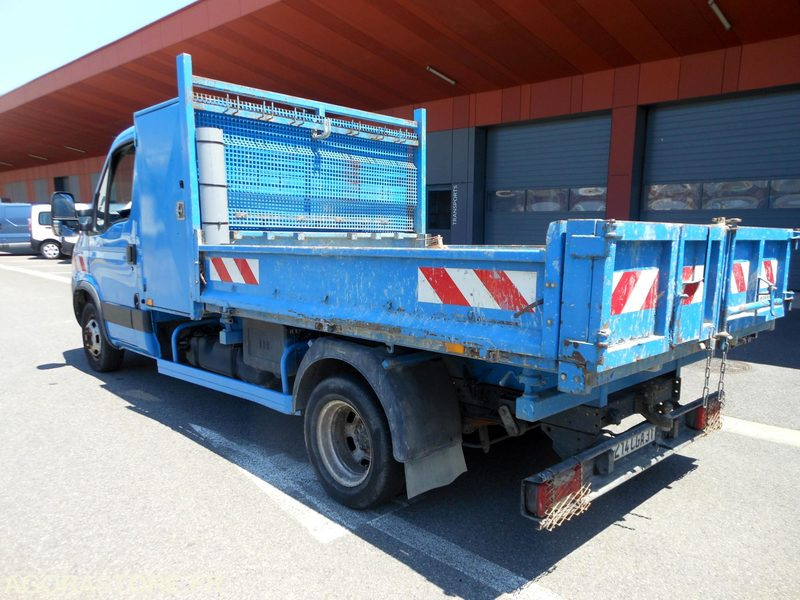 Iveco Daily 35C15 3.0 litres 146cv tri benne - Véhicule utilitaire benne: photos 4 Iveco Daily 35C15 3.0 litres 146cv tri benne - Véhicule utilitaire benne: photos 4