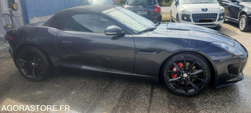 Jaguar F-Type - 2014 - 101000km - Voiture: photos 4 Jaguar F-Type - 2014 - 101000km - Voiture: photos 4