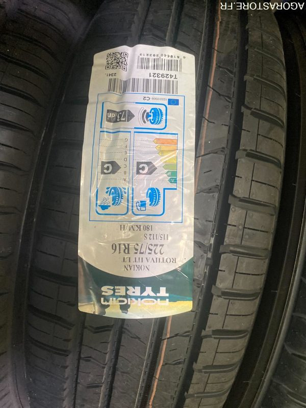 LOT DE 40 PNEUS ETE NOKIAN ROTIIVA HT LT DOT 2019 (T429321) - Pneu: photos 1 LOT DE 40 PNEUS ETE NOKIAN ROTIIVA HT LT DOT 2019 (T429321) - Pneu: photos 1