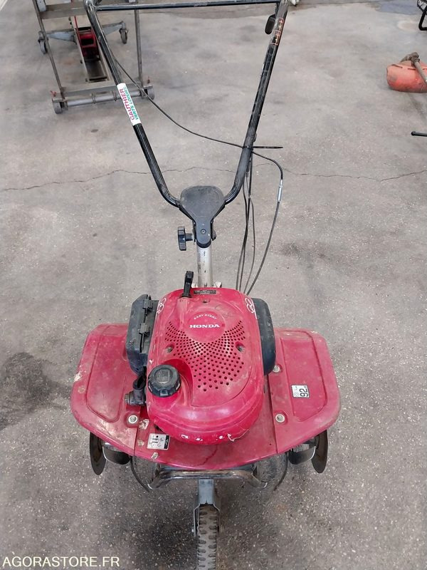 LOT de 2 Motoculteurs / Honda F220" - Matériel de jardinage: photos 3 LOT de 2 Motoculteurs / Honda F220" - Matériel de jardinage: photos 3