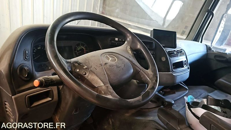 MALAXEUR POMPE A BETON MERCEDES ACTROS - 2006 / 351 902 KM -EXCLUSIVEMENT EXPORT - Camion malaxeur pompe: photos 5 MALAXEUR POMPE A BETON MERCEDES ACTROS - 2006 / 351 902 KM -EXCLUSIVEMENT EXPORT - Camion malaxeur pompe: photos 5