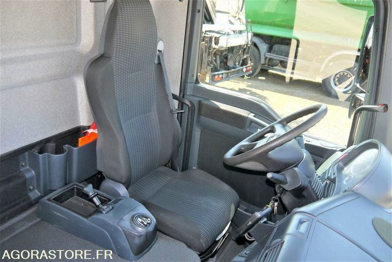 MAN TGL 7.150 ANNEE 2011- 7.5T - Camion fourgon: photos 5 MAN TGL 7.150 ANNEE 2011- 7.5T - Camion fourgon: photos 5