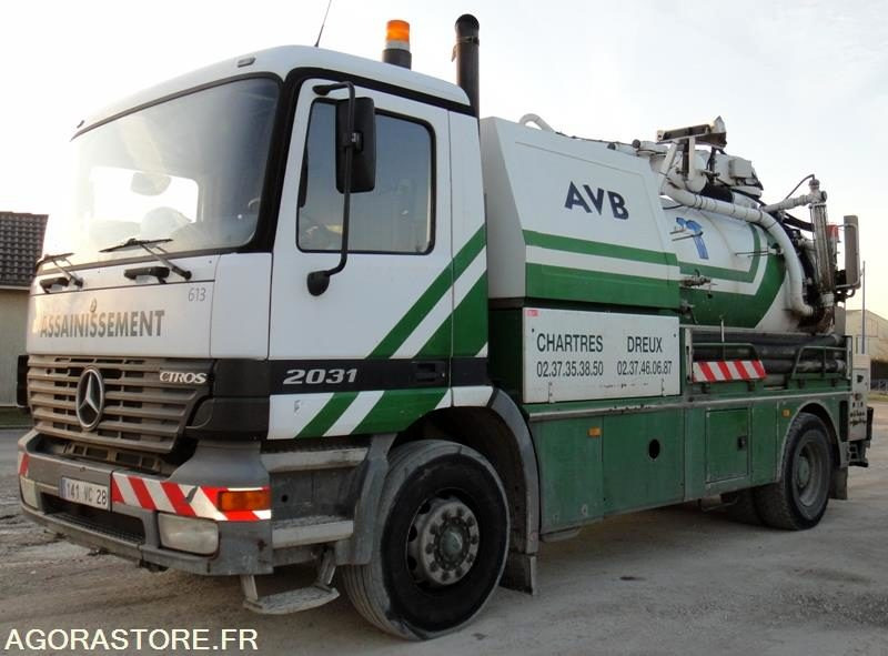 MERCEDES ACTROS 2031 Hydrocureur 2001 (475000KM) ROULANT Pb BV EXPORT UNIQUEMENT - Camion hydrocureur: photos 2 MERCEDES ACTROS 2031 Hydrocureur 2001 (475000KM) ROULANT Pb BV EXPORT UNIQUEMENT - Camion hydrocureur: photos 2