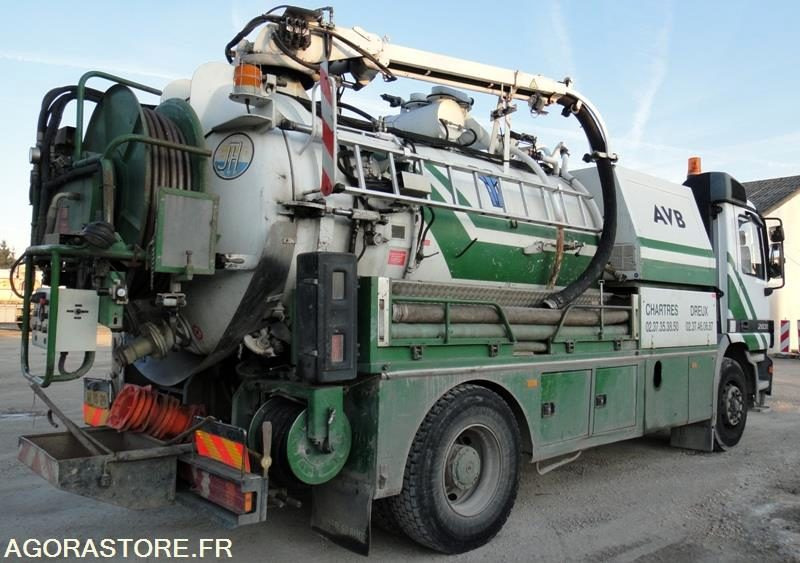 MERCEDES ACTROS 2031 Hydrocureur 2001 (475000KM) ROULANT Pb BV EXPORT UNIQUEMENT - Camion hydrocureur: photos 4 MERCEDES ACTROS 2031 Hydrocureur 2001 (475000KM) ROULANT Pb BV EXPORT UNIQUEMENT - Camion hydrocureur: photos 4