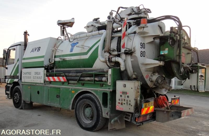MERCEDES ACTROS 2031 Hydrocureur 2001 (475000KM) ROULANT Pb BV EXPORT UNIQUEMENT - Camion hydrocureur: photos 3 MERCEDES ACTROS 2031 Hydrocureur 2001 (475000KM) ROULANT Pb BV EXPORT UNIQUEMENT - Camion hydrocureur: photos 3
