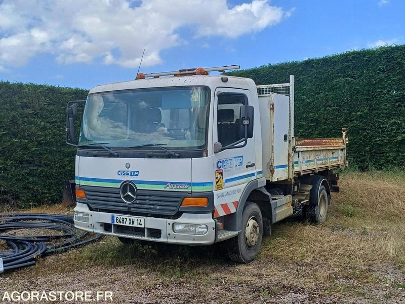 MERCEDES - ATEGO B 918 BENNE AVEC COFFRE - 2002 / 321065KMS (09/2019) - 6487XW14 - Camion benne: photos 2 MERCEDES - ATEGO B 918 BENNE AVEC COFFRE - 2002 / 321065KMS (09/2019) - 6487XW14 - Camion benne: photos 2
