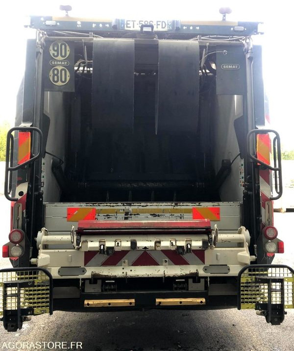 MERCEDES ECONIC (26t, 21 CV, 353 Cv, cabine bus, benne 23m3) - 138948 kms - 2018 - Benne à ordures ménagères: photos 5 MERCEDES ECONIC (26t, 21 CV, 353 Cv, cabine bus, benne 23m3) - 138948 kms - 2018 - Benne à ordures ménagères: photos 5