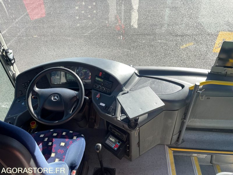 MERCEDES INTOURO N°091086 - Minibus, Transport de personnes: photos 5 MERCEDES INTOURO N°091086 - Minibus, Transport de personnes: photos 5