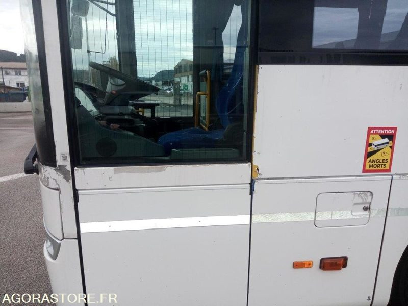 MERCEDES INTOURO N°093357 - Minibus, Transport de personnes: photos 2 MERCEDES INTOURO N°093357 - Minibus, Transport de personnes: photos 2
