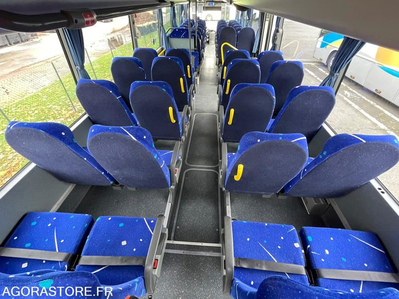 MERCEDES INTOURO N°095010 - Bus scolaire: photos 4 MERCEDES INTOURO N°095010 - Bus scolaire: photos 4