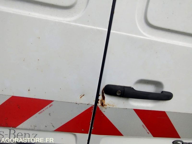 MERCEDES SPRINTER - 2009 - 2095550 KM - Fourgon utilitaire: photos 4 MERCEDES SPRINTER - 2009 - 2095550 KM - Fourgon utilitaire: photos 4