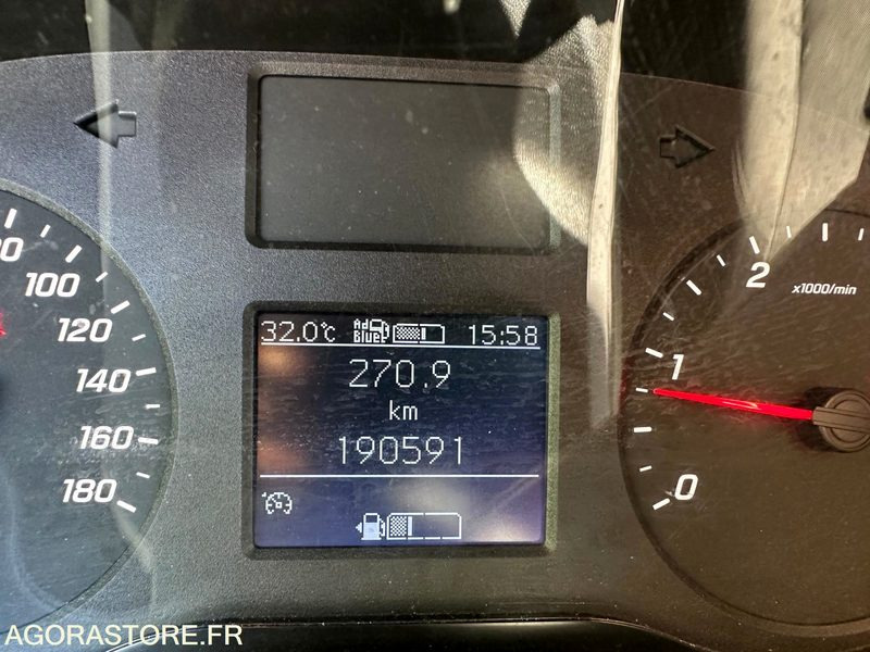 MERCEDES SPRINTER 20M3 - HAYON 514 CDI - 190000 KM - 2019 - Fourgon utilitaire: photos 5 MERCEDES SPRINTER 20M3 - HAYON 514 CDI - 190000 KM - 2019 - Fourgon utilitaire: photos 5