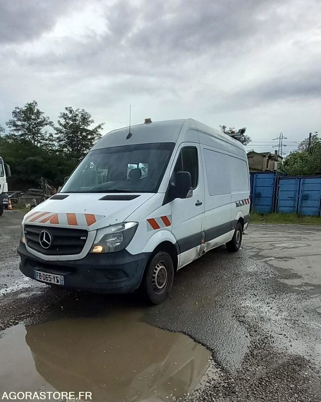 MERCEDES SPRINTER diesel - Année 2018 - 349.100km - Fourgon utilitaire: photos 2 MERCEDES SPRINTER diesel - Année 2018 - 349.100km - Fourgon utilitaire: photos 2