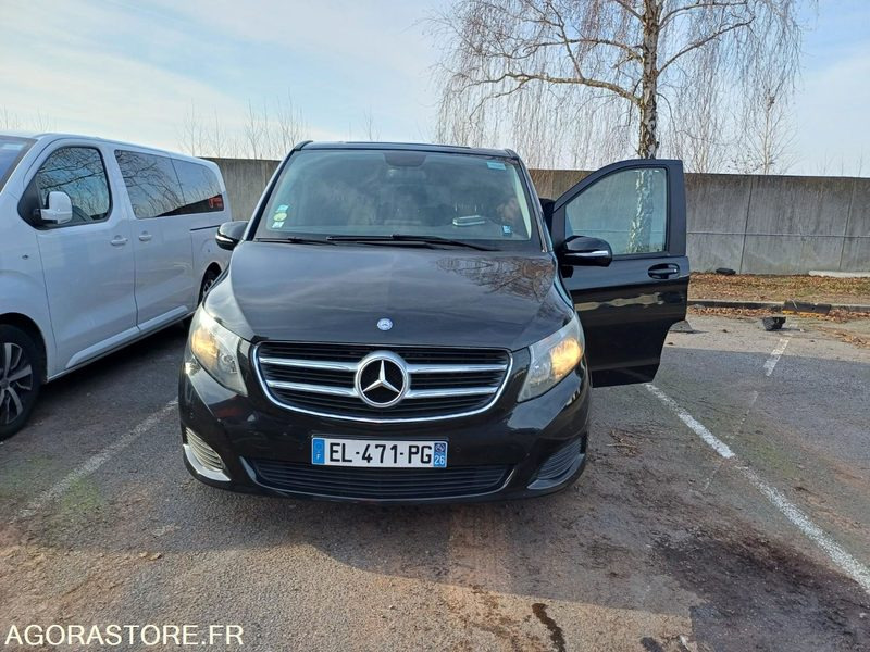 MERCEDES - VIANO - 2014 / 142000 KM - EL471PG - Minibus, Transport de personnes: photos 4 MERCEDES - VIANO - 2014 / 142000 KM - EL471PG - Minibus, Transport de personnes: photos 4