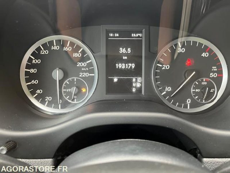 MERCEDES VITO MIXTO 119 CDI LONG 4X4 7G-TRONIC 6 PLACES - Fourgon utilitaire: photos 2 MERCEDES VITO MIXTO 119 CDI LONG 4X4 7G-TRONIC 6 PLACES - Fourgon utilitaire: photos 2