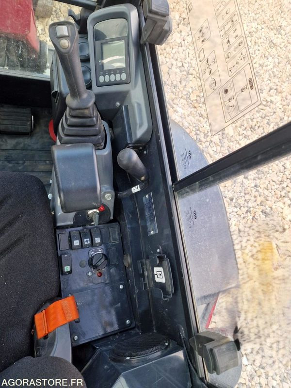 MINI PELLE SUR CHENILLE YANMAR VIO27-6 - Mini pelle: photos 3 MINI PELLE SUR CHENILLE YANMAR VIO27-6 - Mini pelle: photos 3