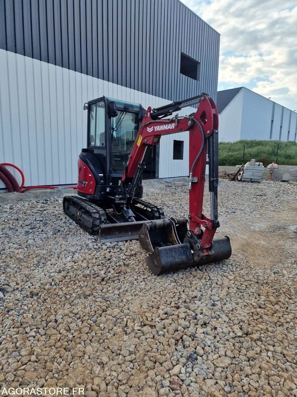 MINI PELLE SUR CHENILLE YANMAR VIO27-6 - Mini pelle: photos 2 MINI PELLE SUR CHENILLE YANMAR VIO27-6 - Mini pelle: photos 2