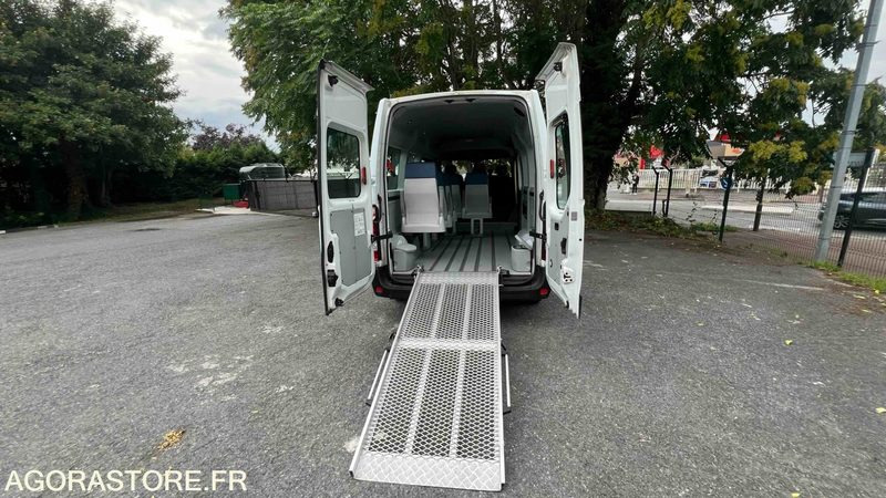 MINICAR - RENAULT TRUCKS - MASTER TPMR - 2012 - 179 100 KM (CB-868-FW) - Minibus, Transport de personnes: photos 3 MINICAR - RENAULT TRUCKS - MASTER TPMR - 2012 - 179 100 KM (CB-868-FW) - Minibus, Transport de personnes: photos 3