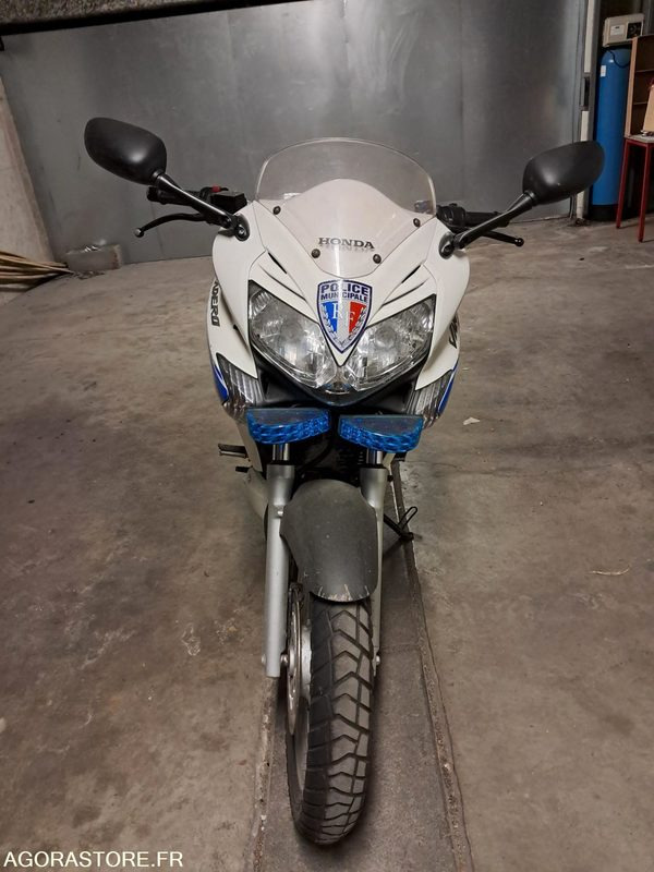 MOTO HONDA VARADERO 125 - Motocyclette: photos 3 MOTO HONDA VARADERO 125 - Motocyclette: photos 3