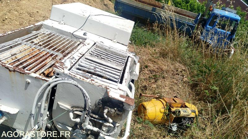 Machine a crepire Matco - Travaux routiers: photos 4 Machine a crepire Matco - Travaux routiers: photos 4