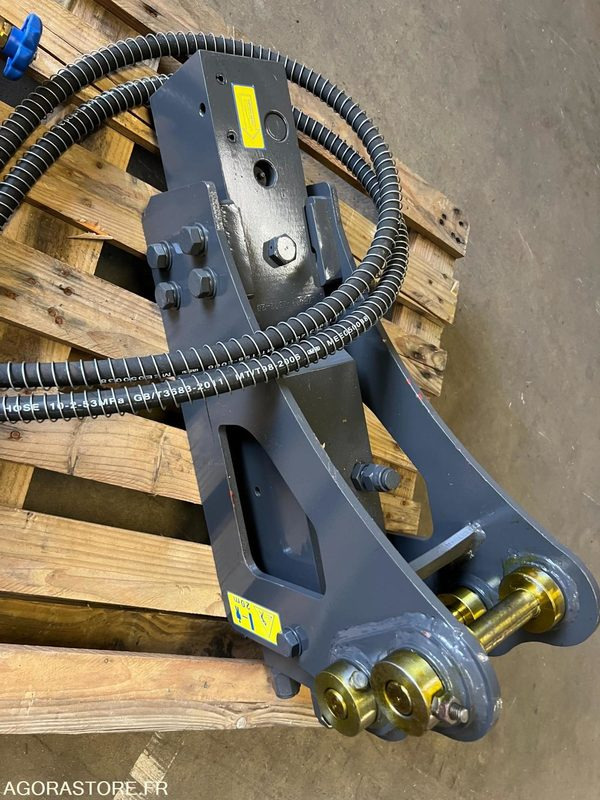 Marteaux hydraulique BRH pour mini pelle 800/1200 kg. - Pelle: photos 1 Marteaux hydraulique BRH pour mini pelle 800/1200 kg. - Pelle: photos 1