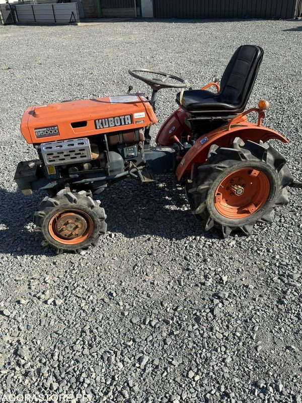 Micro Tracteur KUBOTA B5000 4X4 - Tracteur agricole: photos 4 Micro Tracteur KUBOTA B5000 4X4 - Tracteur agricole: photos 4