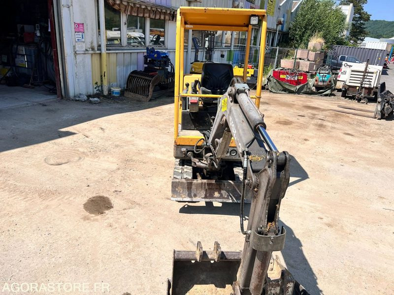 Mini-pelle Volvo EC15 B XT 1,5T - Année 2004 - 2290 heures - Mini pelle: photos 5 Mini-pelle Volvo EC15 B XT 1,5T - Année 2004 - 2290 heures - Mini pelle: photos 5