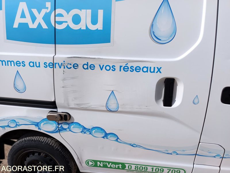 NISSAN NV200 1.5 dci 110ch - 2019 - 204550kms - Fourgonnette: photos 4 NISSAN NV200 1.5 dci 110ch - 2019 - 204550kms - Fourgonnette: photos 4