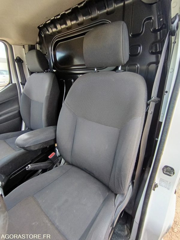 Fourgonnette NISSAN NV200 1.5 dci 110ch - 2019 - 204550kms: photos 18