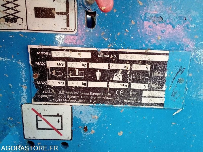 Nacelle electrique à ciseaux JLG 2030ES - Nacelle: photos 4 Nacelle electrique à ciseaux JLG 2030ES - Nacelle: photos 4