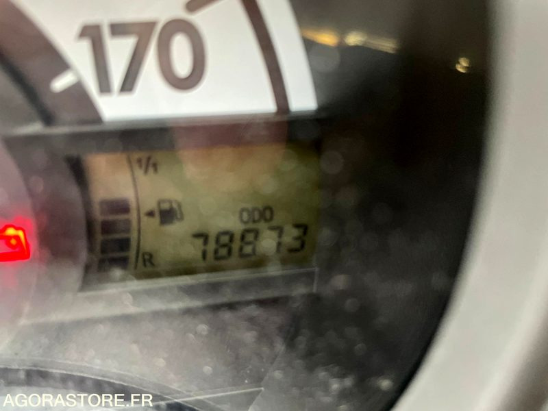 PEUGEOT 107 CL-310-LQ - Voiture: photos 5 PEUGEOT 107 CL-310-LQ - Voiture: photos 5