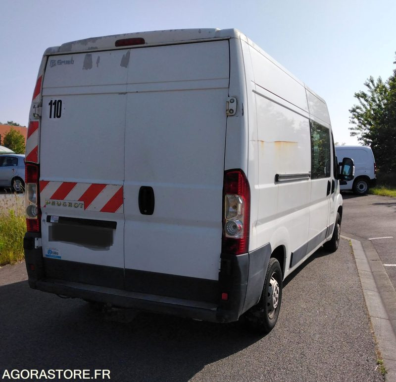 PEUGEOT BOXER 9 PLACES - Fourgon utilitaire: photos 4 PEUGEOT BOXER 9 PLACES - Fourgon utilitaire: photos 4