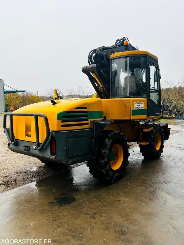 Pelle Pelle Mecalac 14 MBX - 2003 / 9940 HEURES: photos 8 Pelle Pelle Mecalac 14 MBX - 2003 / 9940 HEURES: photos 8