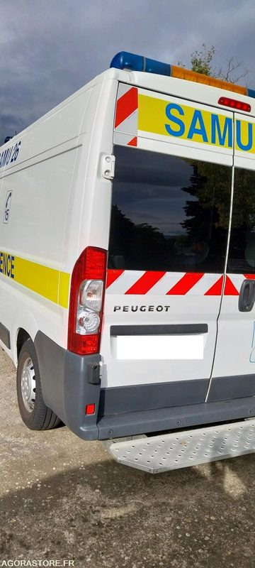 Peugeot BOXER, 3L HDI, 2012, 329317 kms, moteur 63435kms - Ambulance: photos 4 Peugeot BOXER, 3L HDI, 2012, 329317 kms, moteur 63435kms - Ambulance: photos 4