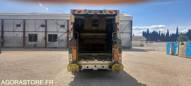 RENAULT 19T/BOM - DA559RD - Benne à ordures ménagères: photos 4 RENAULT 19T/BOM - DA559RD - Benne à ordures ménagères: photos 4