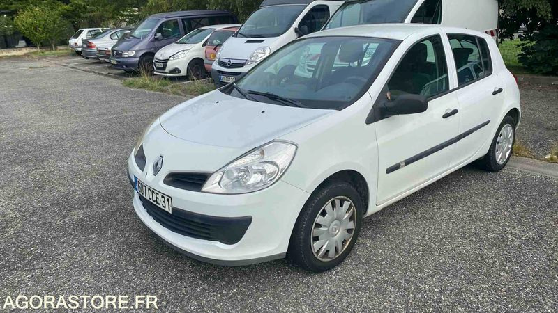 RENAULT CLIO - 192291 KM - 2007 - Voiture: photos 1 RENAULT CLIO - 192291 KM - 2007 - Voiture: photos 1