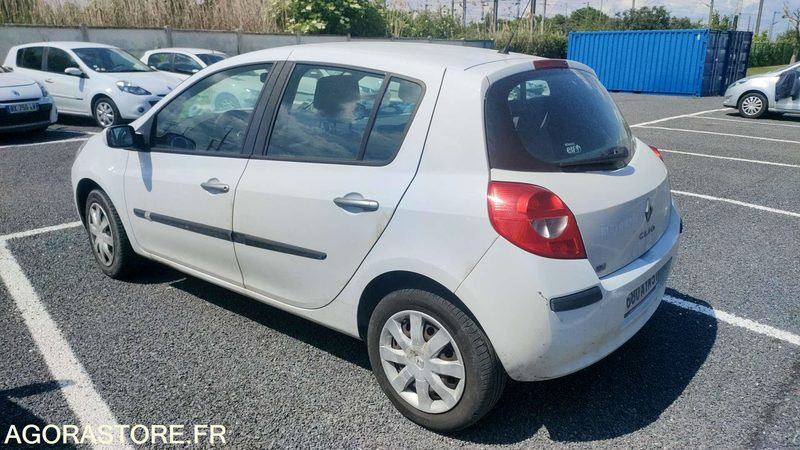 RENAULT CLIO - 2008 - 182854kms - Voiture: photos 3 RENAULT CLIO - 2008 - 182854kms - Voiture: photos 3