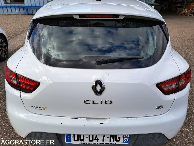 RENAULT CLIO 4 - 2015 / 193268 KM (DQ-047-MG) - Voiture: photos 2 RENAULT CLIO 4 - 2015 / 193268 KM (DQ-047-MG) - Voiture: photos 2