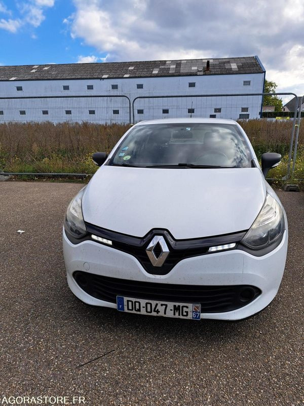 RENAULT CLIO 4 - 2015 / 193268 KM (DQ-047-MG) - Voiture: photos 1 RENAULT CLIO 4 - 2015 / 193268 KM (DQ-047-MG) - Voiture: photos 1