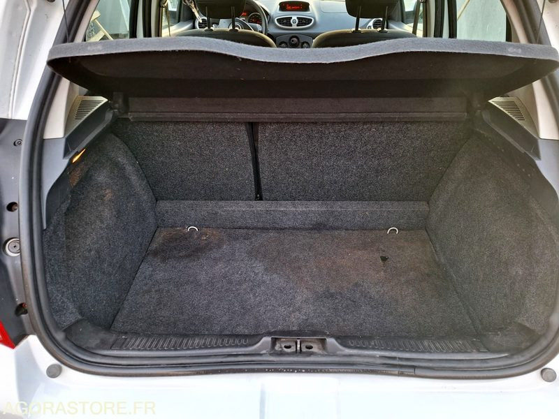 Voiture RENAULT CLIO3 Phase2 _  3 places _  Diesel 1.5DCI: photos 7