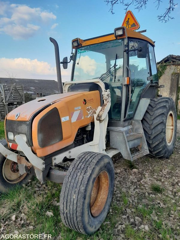 RENAULT ERGOS 100 - Tracteur agricole: photos 1 RENAULT ERGOS 100 - Tracteur agricole: photos 1
