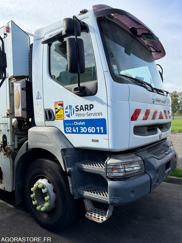 RENAULT HYDROCUREUR ADR 2646-YC-49 VENTE EXPORT EXCLUSIVEMENT - Camion hydrocureur: photos 2 RENAULT HYDROCUREUR ADR 2646-YC-49 VENTE EXPORT EXCLUSIVEMENT - Camion hydrocureur: photos 2