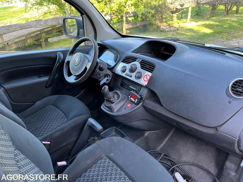 RENAULT - KANGOO - FRIGO- 2011 - 99 968 KM - Véhicule utilitaire frigorifique: photos 5 RENAULT - KANGOO - FRIGO- 2011 - 99 968 KM - Véhicule utilitaire frigorifique: photos 5