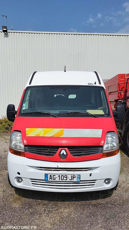RENAULT MASTER - 2009 - 106115 KM - Fourgon utilitaire: photos 1 RENAULT MASTER - 2009 - 106115 KM - Fourgon utilitaire: photos 1