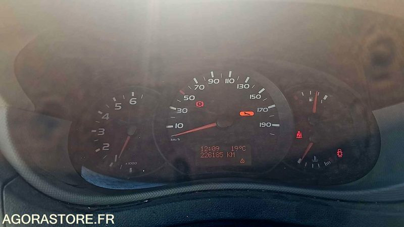 Crédit-bail  RENAULT MASTER - 2012 / 226185KM (CH220VG) RENAULT MASTER - 2012 / 226185KM (CH220VG): photos 33 Crédit-bail  RENAULT MASTER - 2012 / 226185KM (CH220VG) RENAULT MASTER - 2012 / 226185KM (CH220VG): photos 33