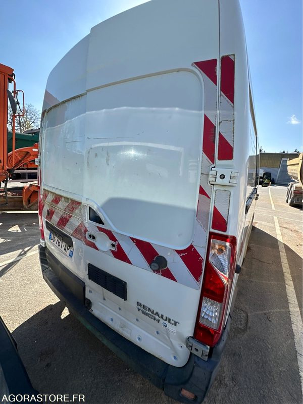 RENAULT - MASTER - 2013 / 262843 KM (P151054) - Fourgon utilitaire: photos 3 RENAULT - MASTER - 2013 / 262843 KM (P151054) - Fourgon utilitaire: photos 3