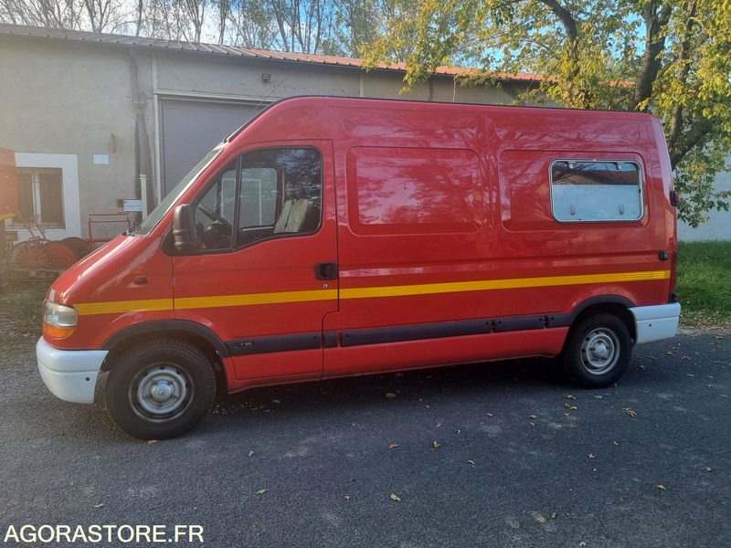 RENAULT MASTER - CT 770 PE - 2000 - Fourgon utilitaire: photos 2 RENAULT MASTER - CT 770 PE - 2000 - Fourgon utilitaire: photos 2