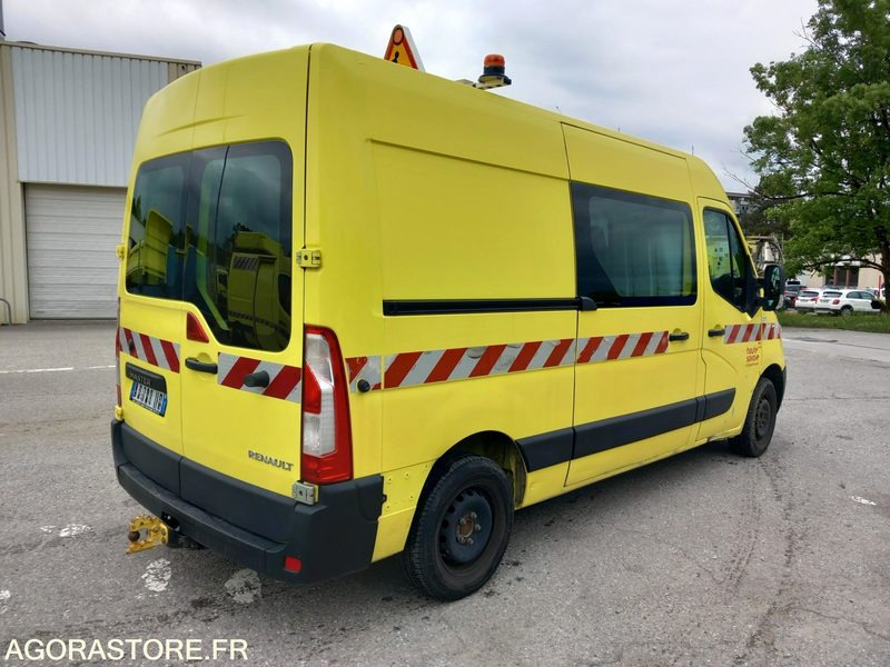 RENAULT MASTER DCI125 (HR0210) - Fourgonnette: photos 2 RENAULT MASTER DCI125 (HR0210) - Fourgonnette: photos 2